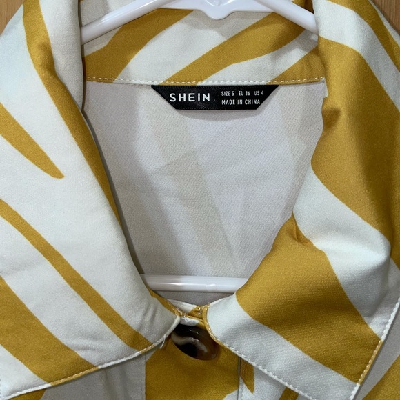 Drop shoulder button front Zebra stripe coat - Picture 4 of 4